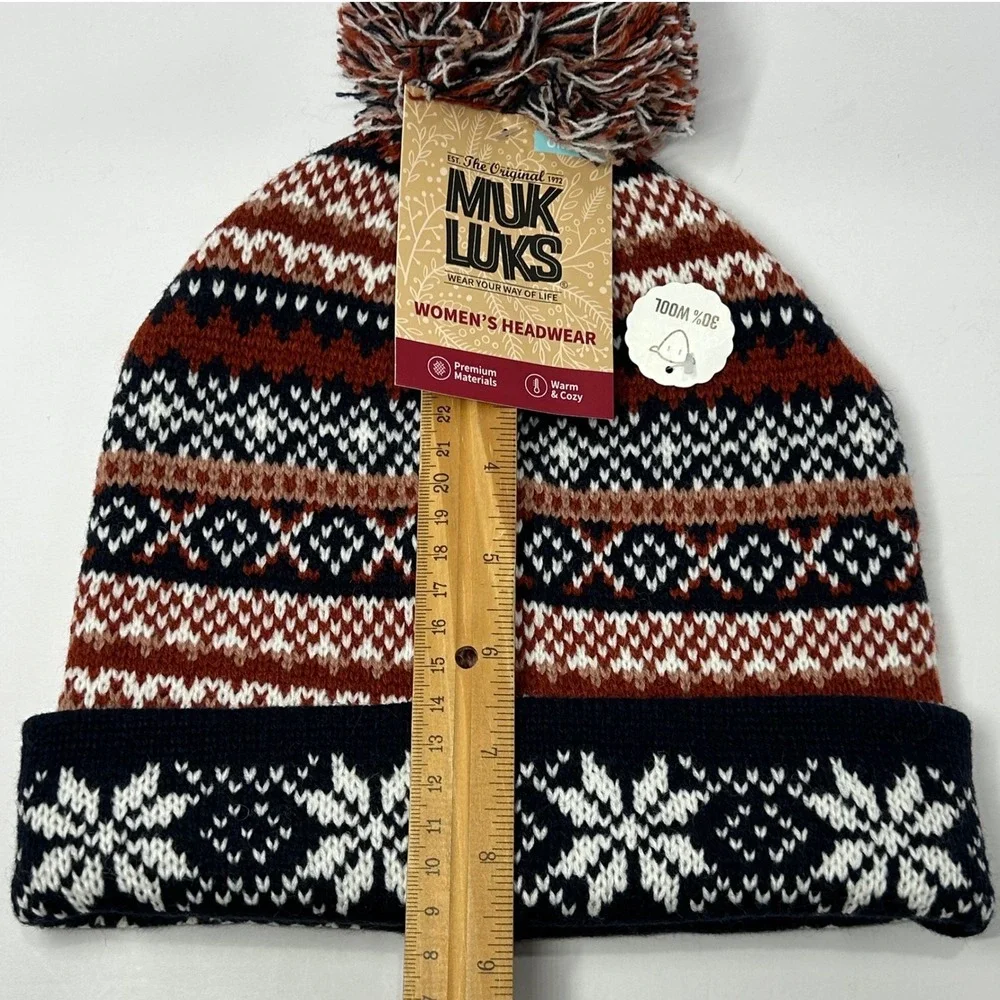 Muk Luks Womens Fair Isle Beanie Spice Isle Wool Blend Pom Pom Hat Winter Tossle